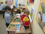 Выставка детского творчества пользуется популярностью