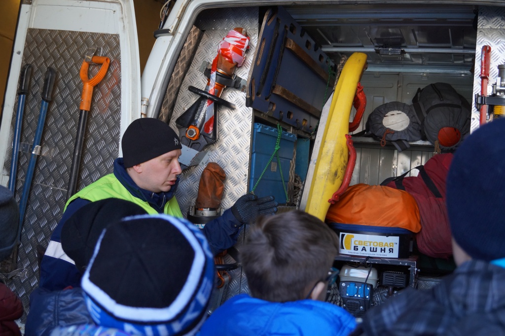 Северодвинские школьники в гостях у спасателей